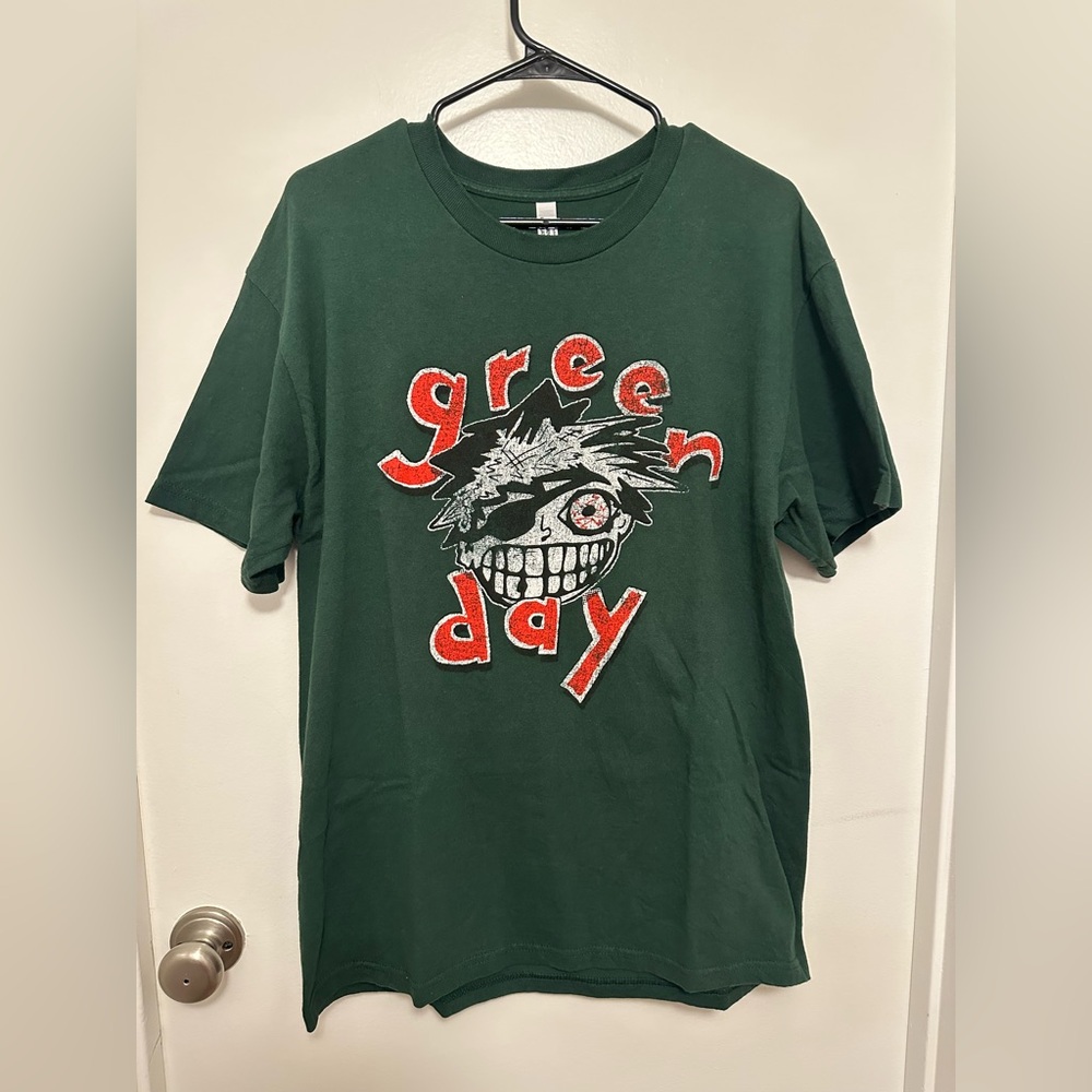 Green Day “The Saviors Tour” Large Green T-Shirt